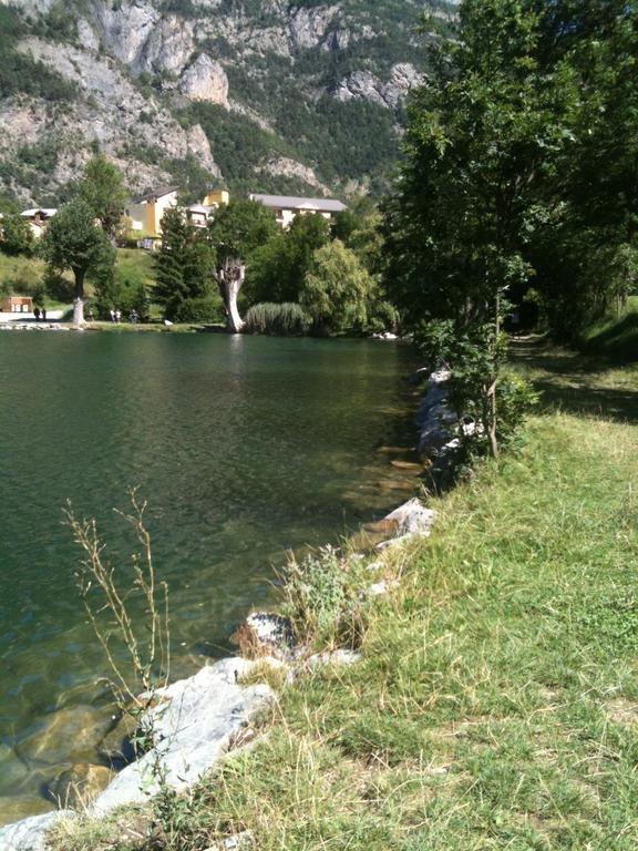 Hotel Le Relais Du Lac Le Lauzet-Ubaye Exterior foto