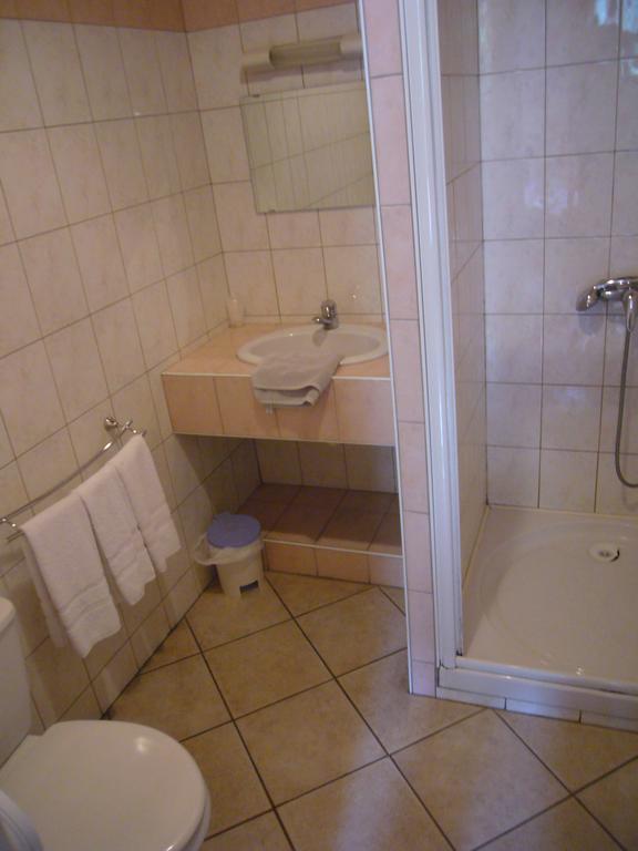 Le Relais Du Lac Le Lauzet-Ubaye Zimmer foto